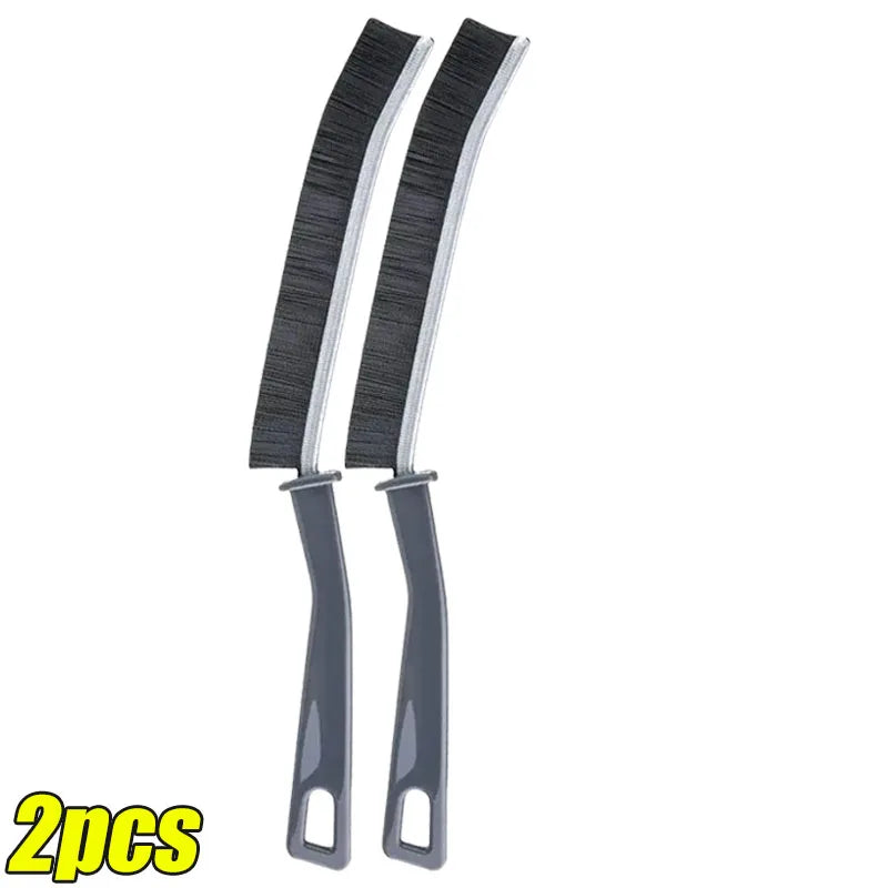 Narrow-Gap Cleaning Brushes